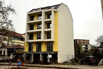 Тристаен апартамент в Плевен, Широк център