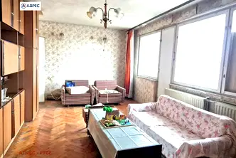 Тристаен апартамент в Русе, Широк център