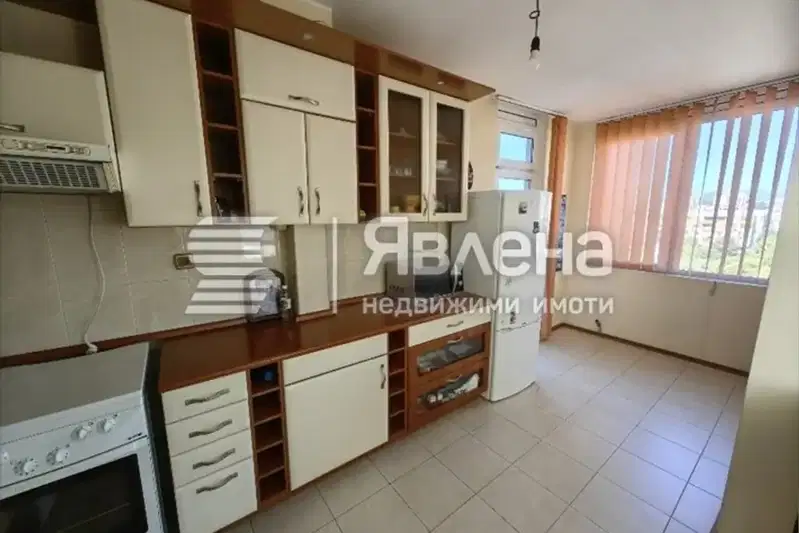 3-bedroom apartment in Благоев, Широк център