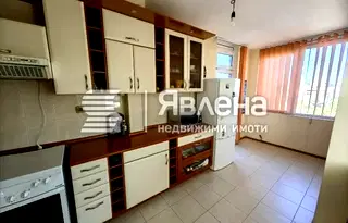 Тристаен апартамент в Благоев, Широк център