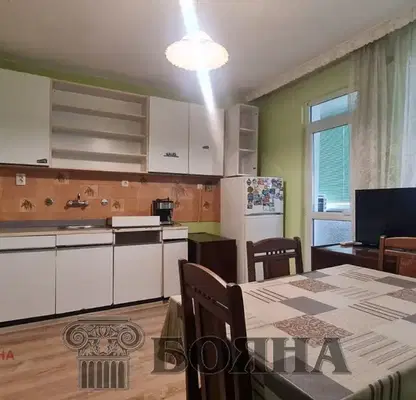 Снимка 4 — Тристаен апартамент в Русе, Широк център