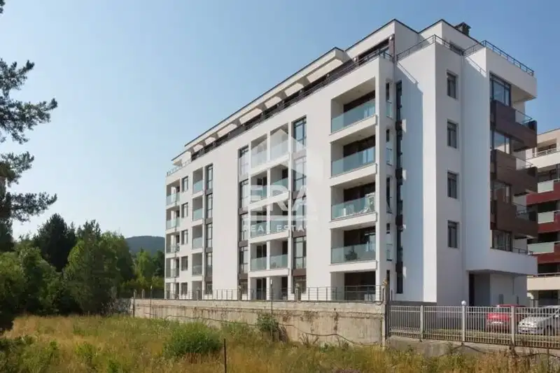 Тристаен апартамент в София, Симеоново
