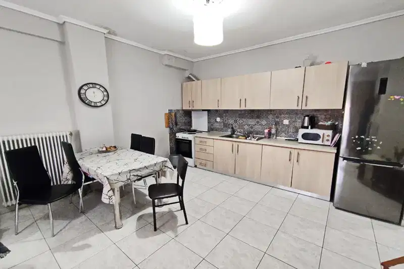 3-bedroom apartment in Солун