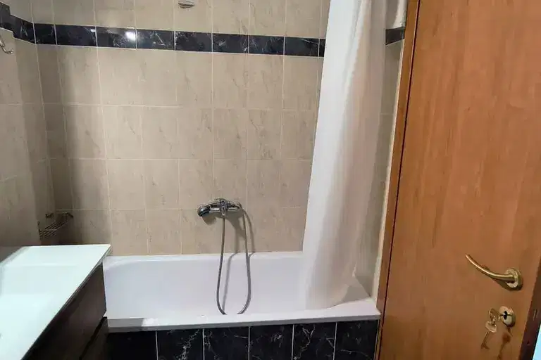 3-bedroom apartment in Солун