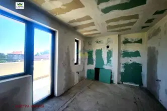 Тристаен апартамент в Пазарджик, Ставропол