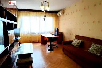 Тристаен апартамент в Плевен, Сторгозия