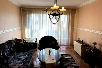Тристаен апартамент във Видин, Строител