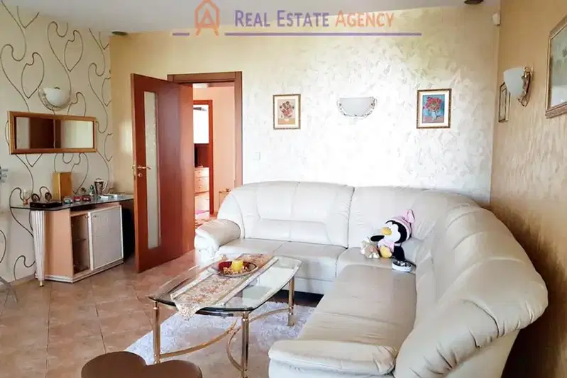 3-bedroom apartment in Sofiya, Suhata Reka