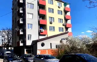 Тристаен апартамент в София, Сухата река