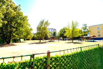 Тристаен апартамент в София, Сухата река