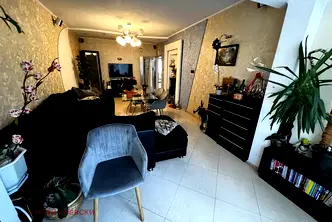 Тристаен апартамент в София, Сухата река