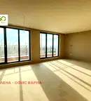 Тристаен апартамент с морска панорама и голяма тераса в Бриз, Варна