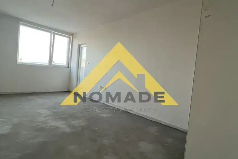 3-bedroom apartment in Plovdiv, Sydiiski