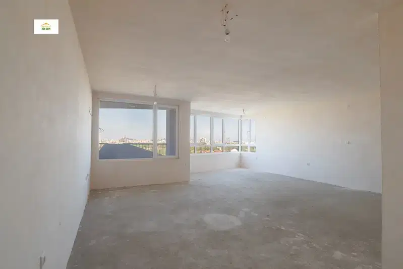3-bedroom apartment in Plovdiv, Sydiiski