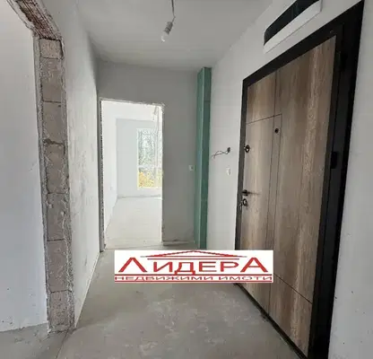 Photo 2 — 3-bedroom apartment in Plovdiv, Sydiiski