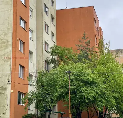 Снимка 2 — Тристаен апартамент в Перник, Тева