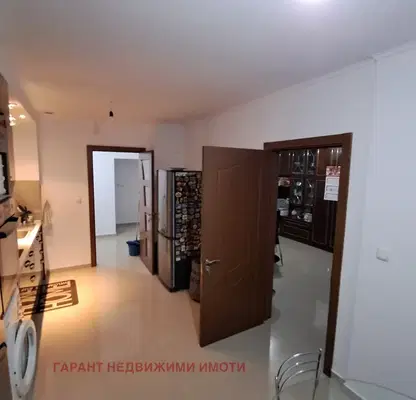 Снимка 3 — Тристаен апартамент в Габрово, Тлъчници