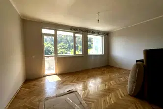 Тристаен апартамент в Шумен, Томбул джамия