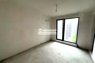 Тристаен апартамент в Пловдив, Тракия