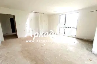 Тристаен апартамент с две тераси в Тракия, Пловдив
