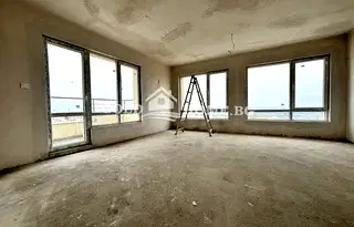 Тристаен апартамент в Пловдив, Тракия