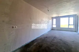 Тристаен апартамент в Пловдив, Тракия