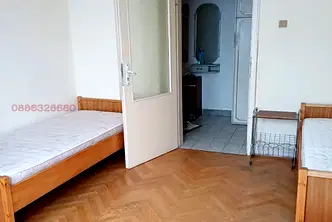 Тристаен апартамент в Шумен, Тракия