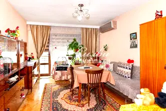 Тристаен апартамент в Шумен, Тракия