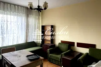 Тристаен апартамент в Шумен, Тракия