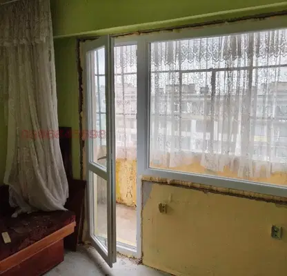 Снимка 3 — Тристаен апартамент в Шумен, Тракия