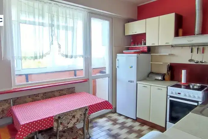 Тристаен апартамент в Шумен, Тракия