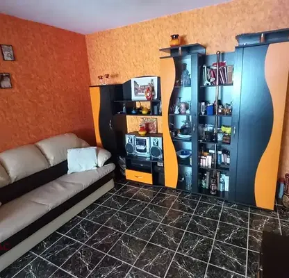 Снимка 5 — Тристаен апартамент в Шумен, Тракия