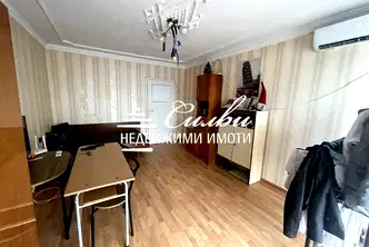 Тристаен апартамент в Шумен, Тракия