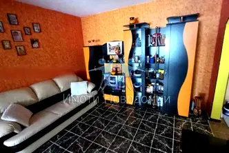 Тристаен апартамент в Шумен, Тракия