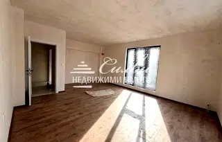 Тристаен апартамент в Шумен, Тракия
