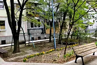 Тристаен апартамент с тераса в Тракия, Пловдив, срещу училище Матевски