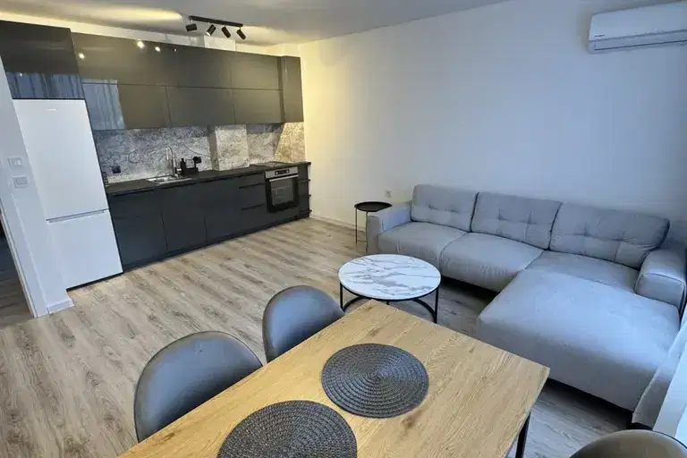 3-bedroom apartment in Plovdiv, Trakiya