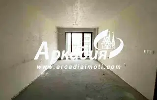 Тристаен апартамент с тераса в Тракия, Пловдив