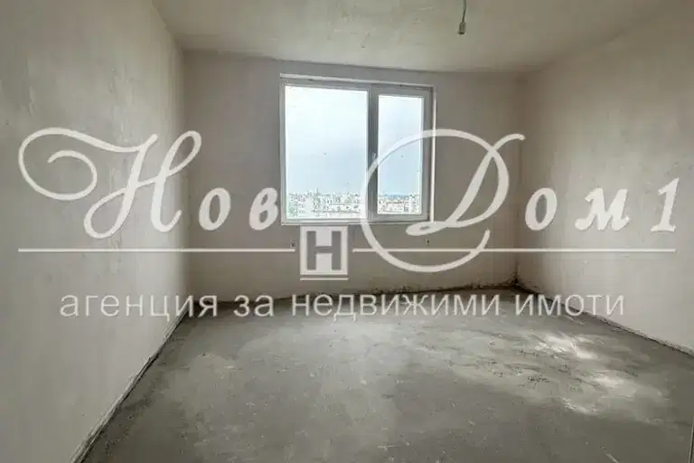 Тристаен апартамент с две тераси в Тракия, Пловдив