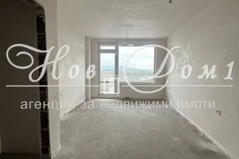 Тристаен апартамент в Пловдив, Тракия