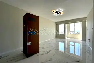 Тристаен апартамент във Варна, Трошево