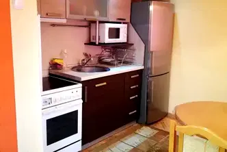 Тристаен апартамент в Хасково, Училищни
