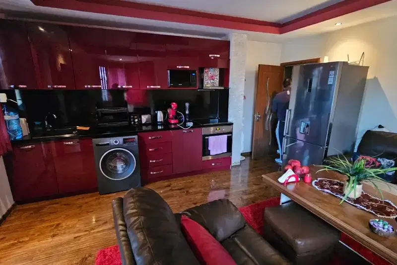 3-bedroom apartment in Raz, Varosh