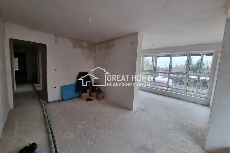 3-bedroom apartment in Tyrgovishte, Varosha