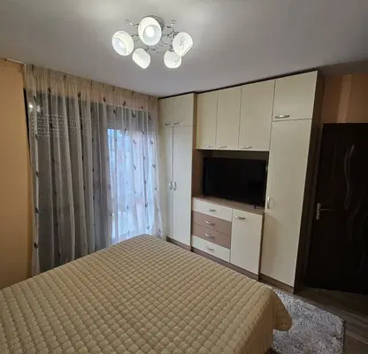 Снимка 5 — Тристаен апартамент в Благоев, Вароша