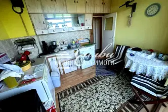 Тристаен апартамент в Търговище, Вароша
