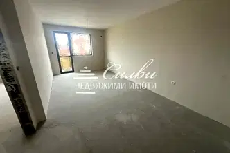 Тристаен апартамент в Търговище, Вароша