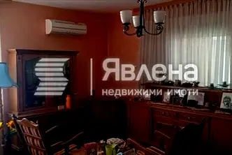Тристаен апартамент в Благоев, Вароша