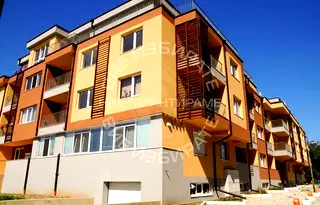 Тристаен апартамент във Варна, Виница