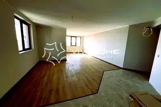 Тристаен апартамент във Варна, Виница